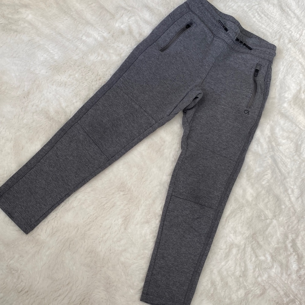 Gray Gap Fit Boys Sweatpants. Size 8